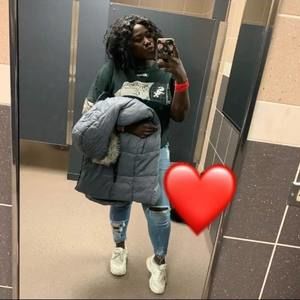 Meet your Posher, Yasmin